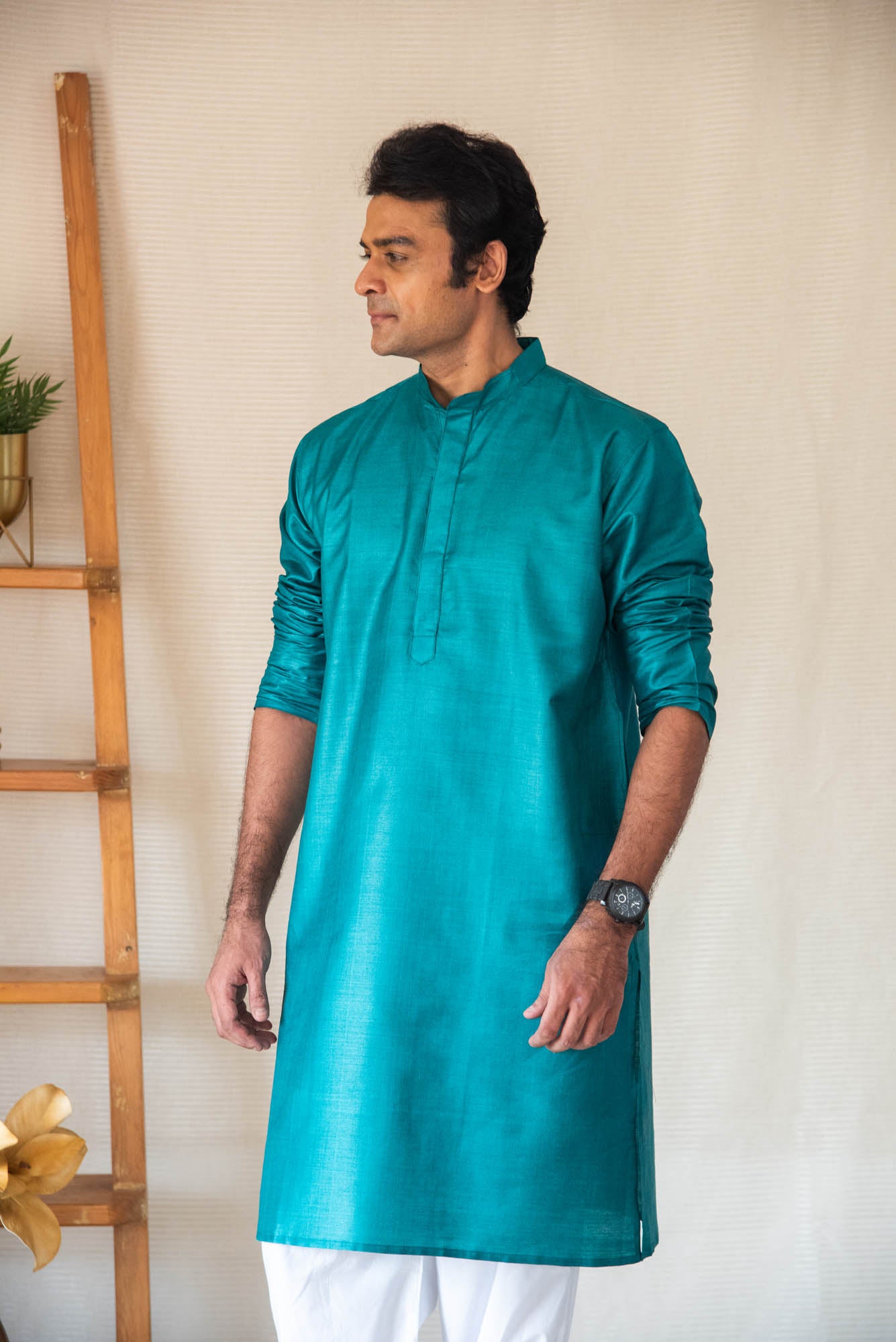 
                  
                    TASSAR SILK MEN LONG KURTA F/S
                  
                