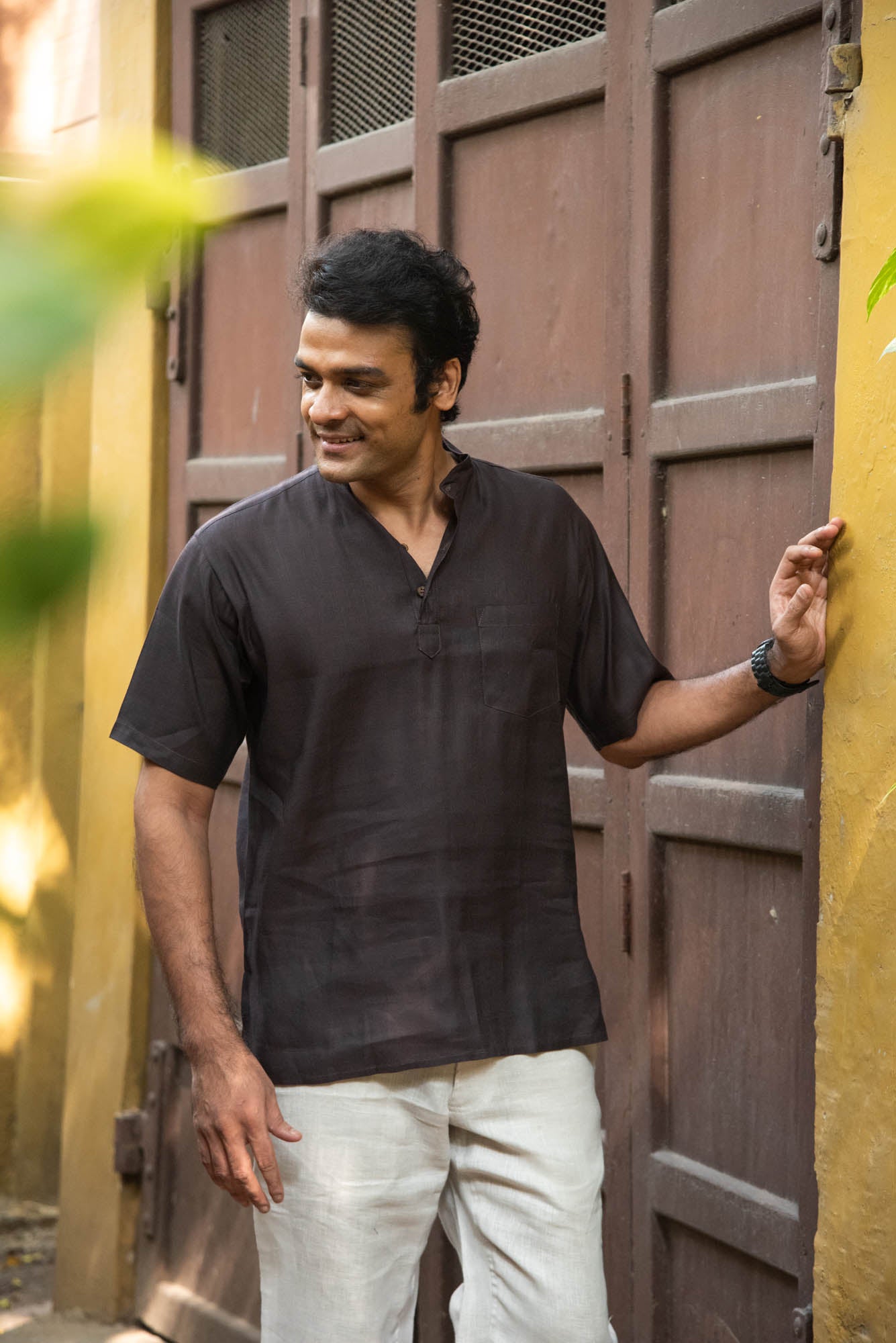 
                  
                    CT MEN SHORT KURTHA H/SLV
                  
                