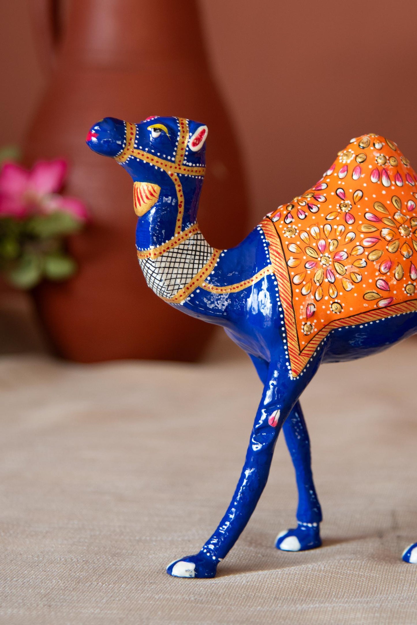 
                  
                    Enamel Camel
                  
                