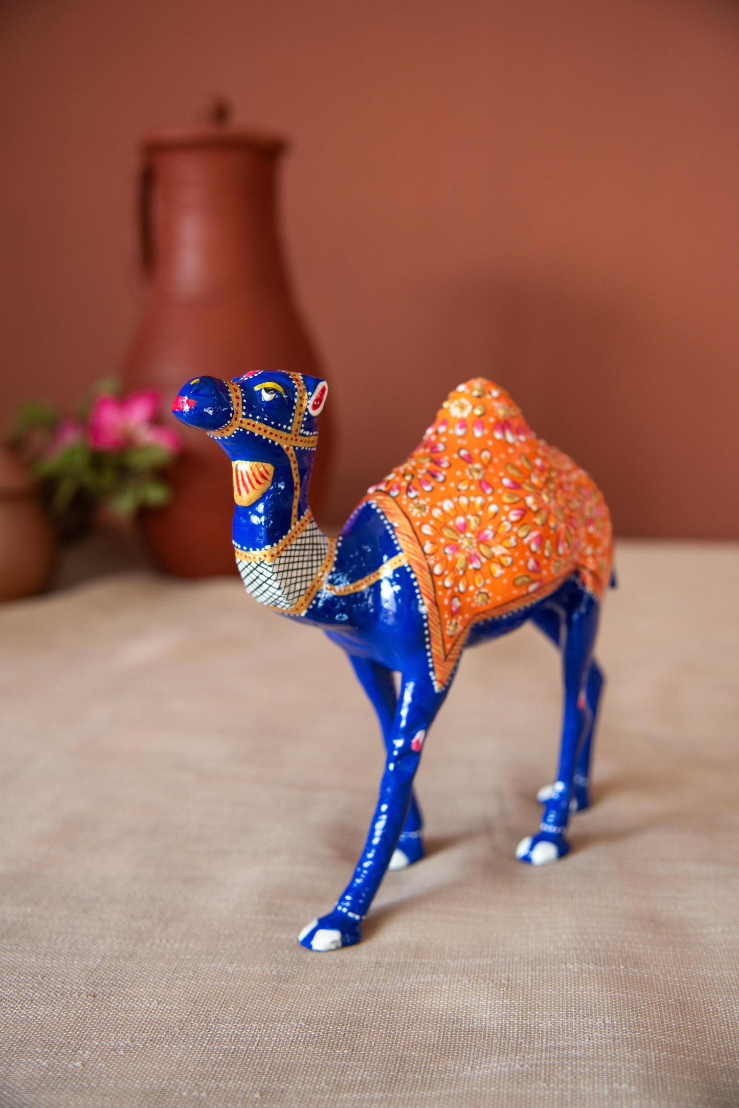 
                  
                    Enamel Camel
                  
                