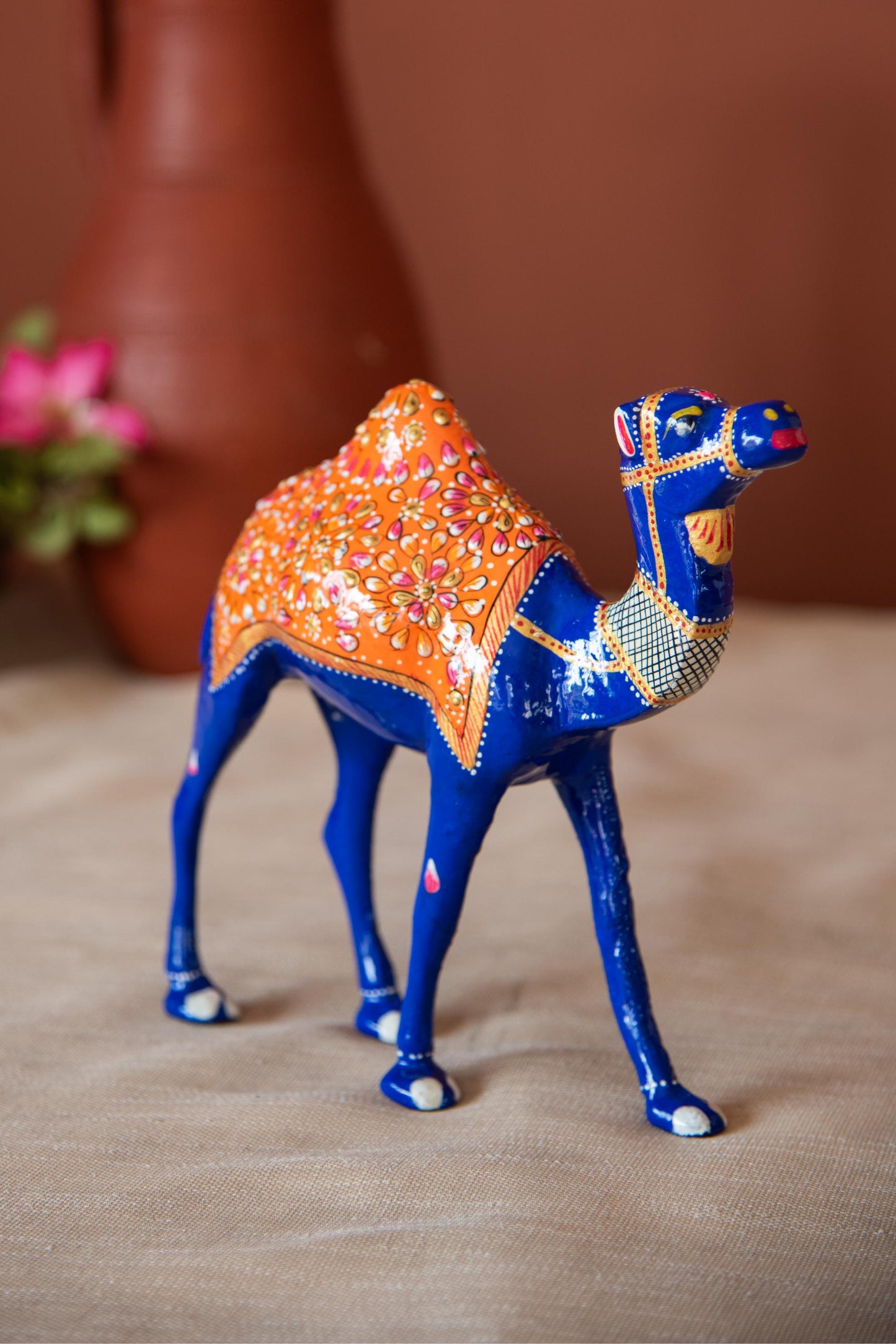 
                  
                    Enamel Camel
                  
                