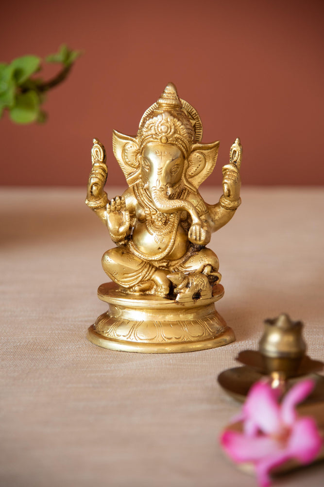 
                  
                    Crown Ganesh On Stand
                  
                