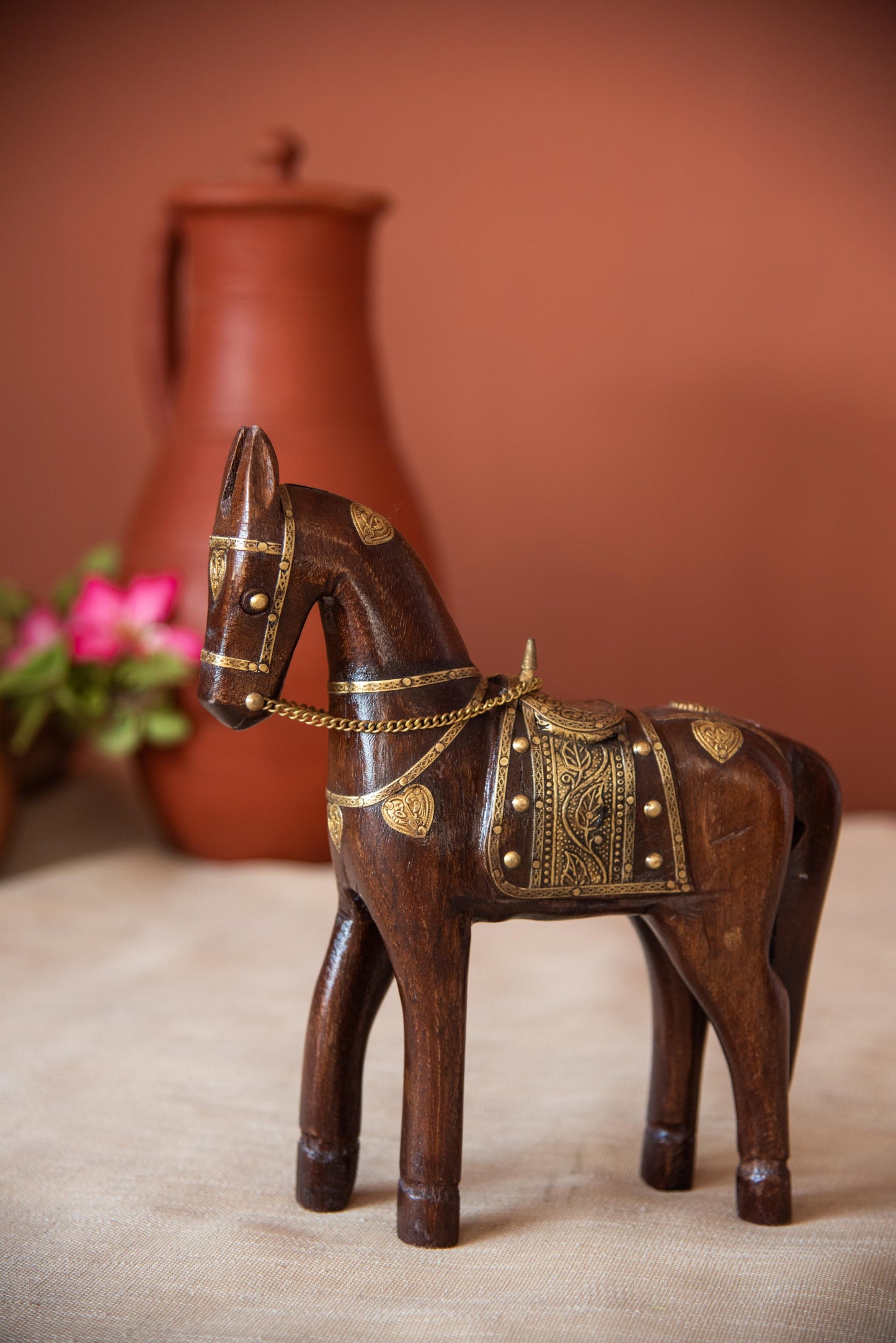 
                  
                    Wood Horse Brass
                  
                