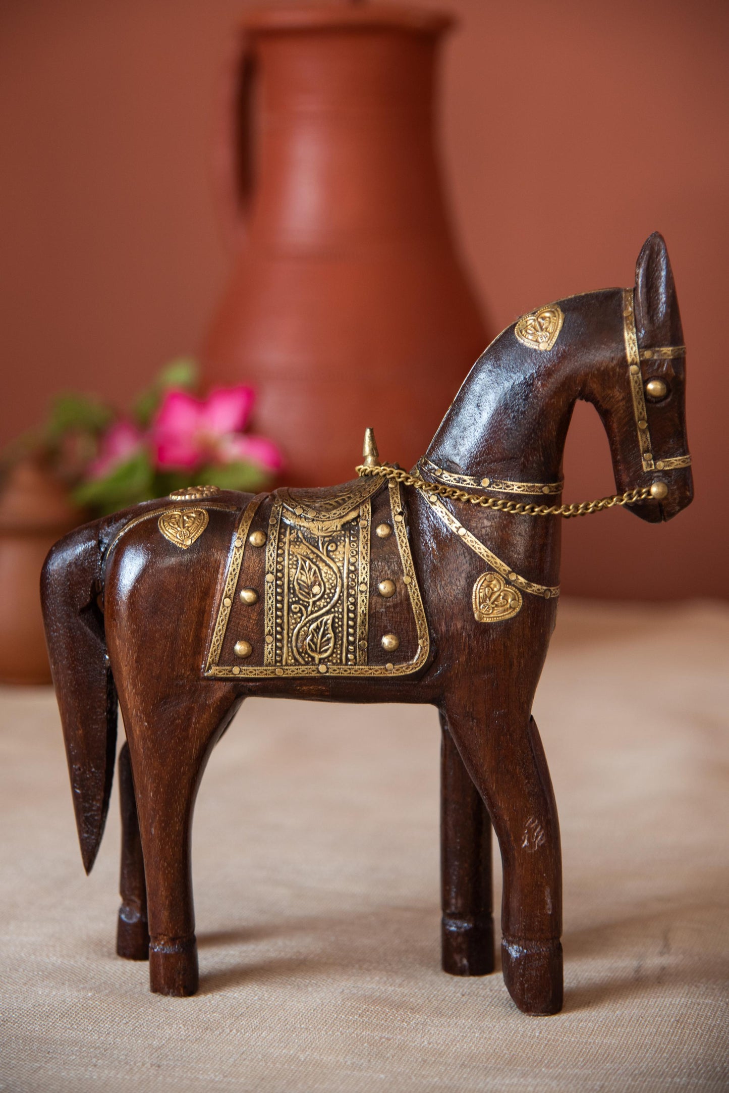 
                  
                    Wood Horse Brass
                  
                