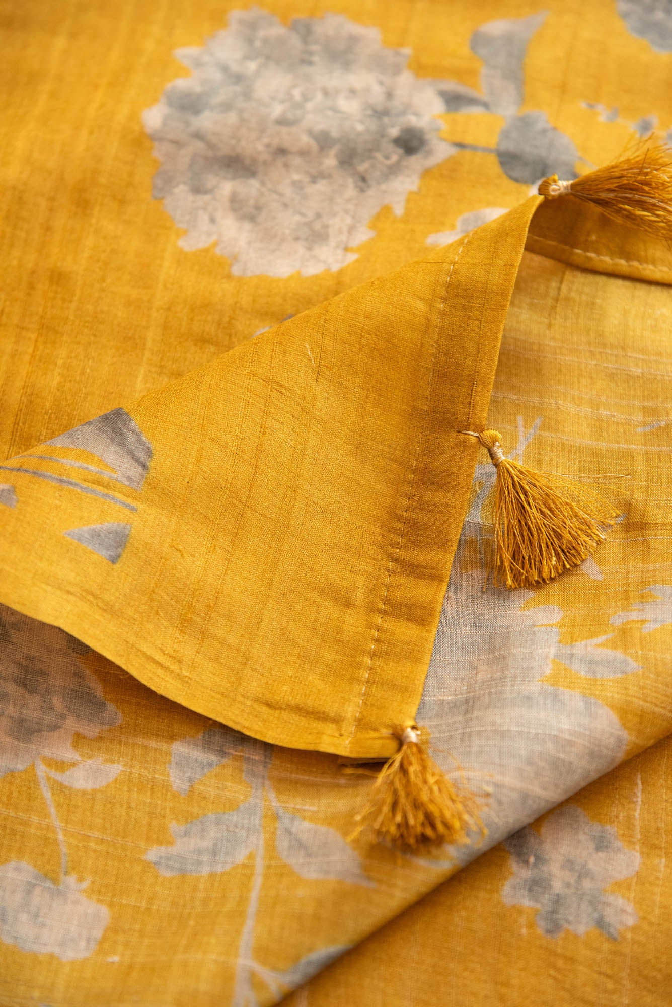 
                  
                    TUSSAR DIGITAL PRINT SAREE
                  
                