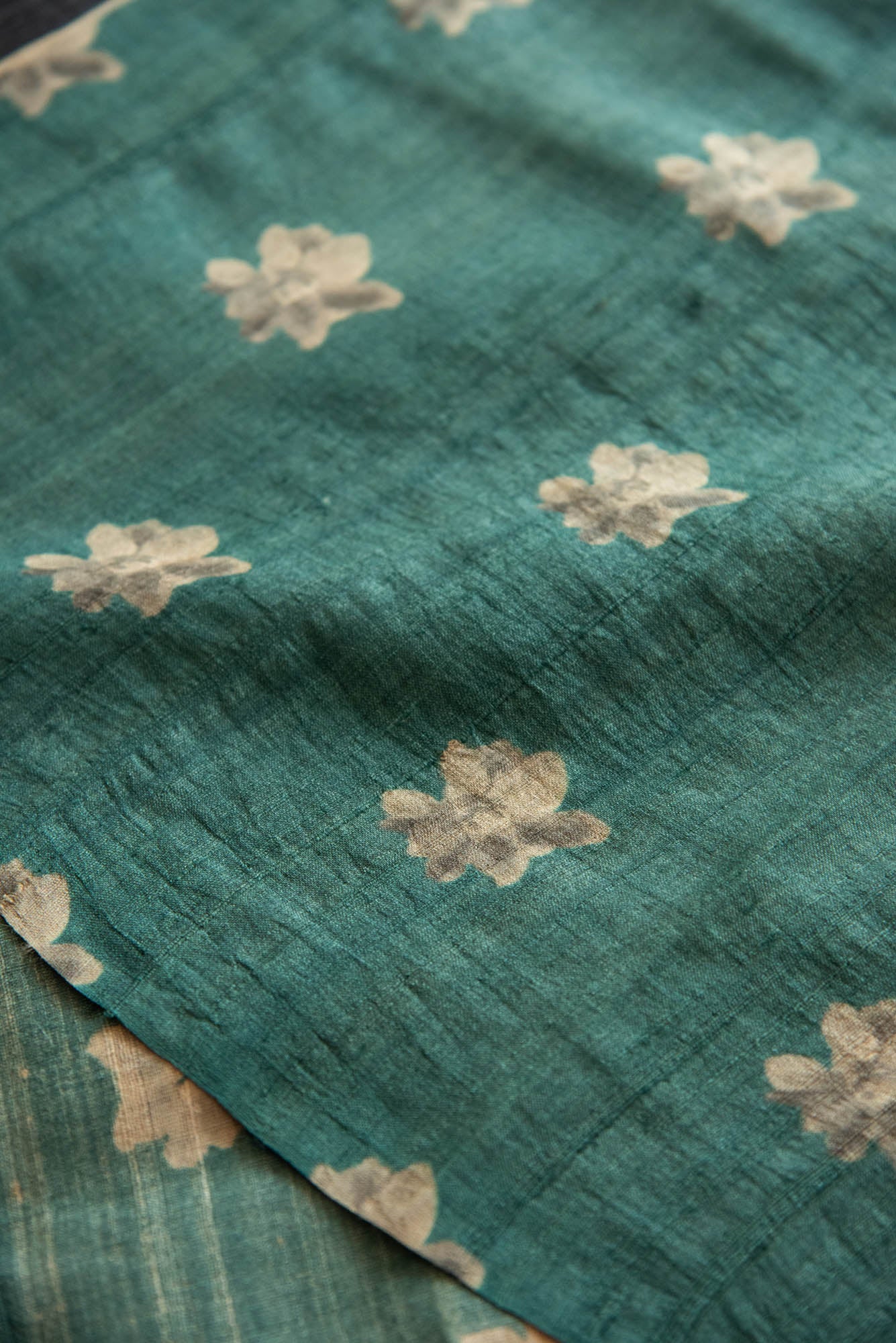 
                  
                    TUSSAR DIGITAL PRINT SAREE
                  
                