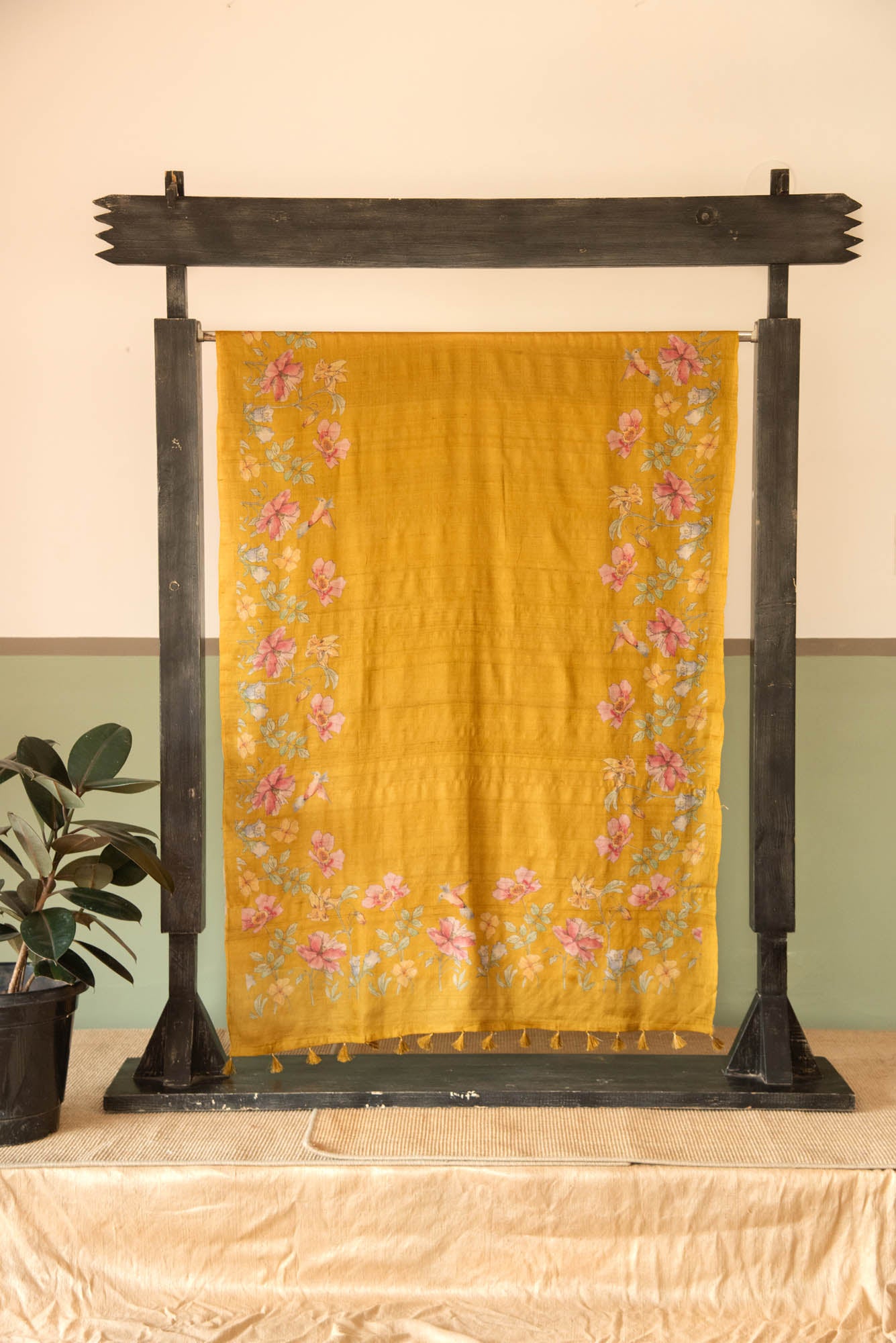 
                  
                    TUSSAR DIGITAL PRINT SAREE
                  
                