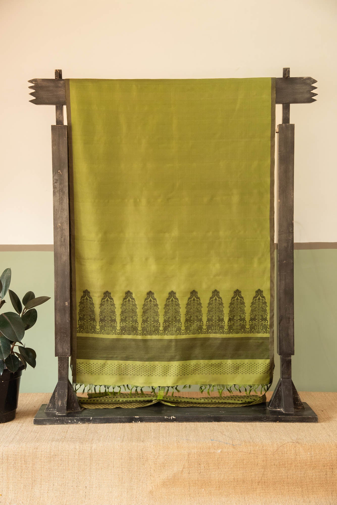 
                  
                    KANCHI SILK SAREE-BG5448
                  
                