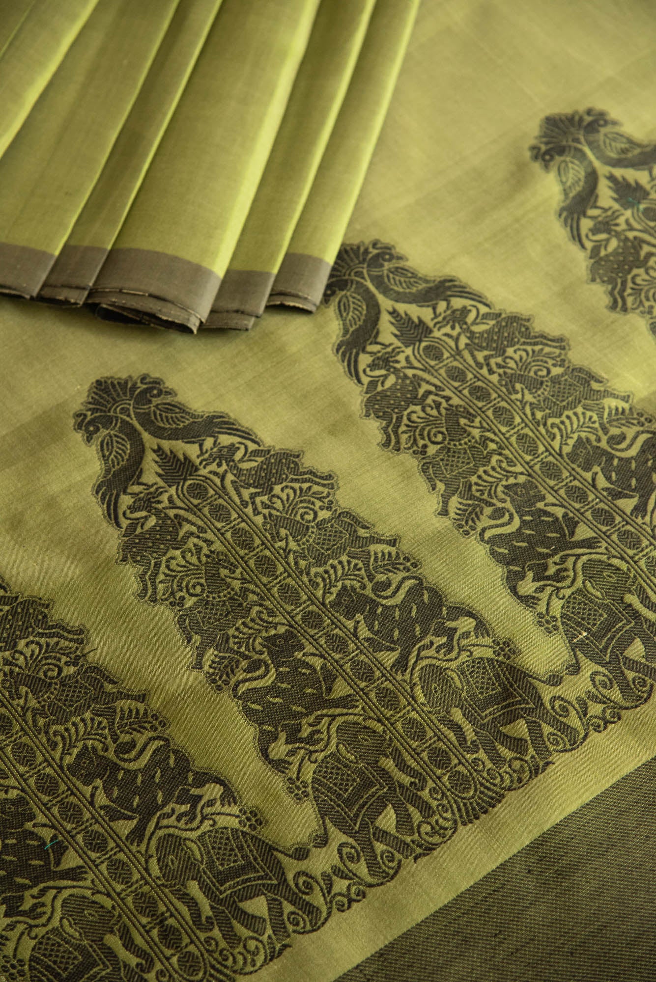 
                  
                    KANCHI SILK SAREE-BG5448
                  
                
