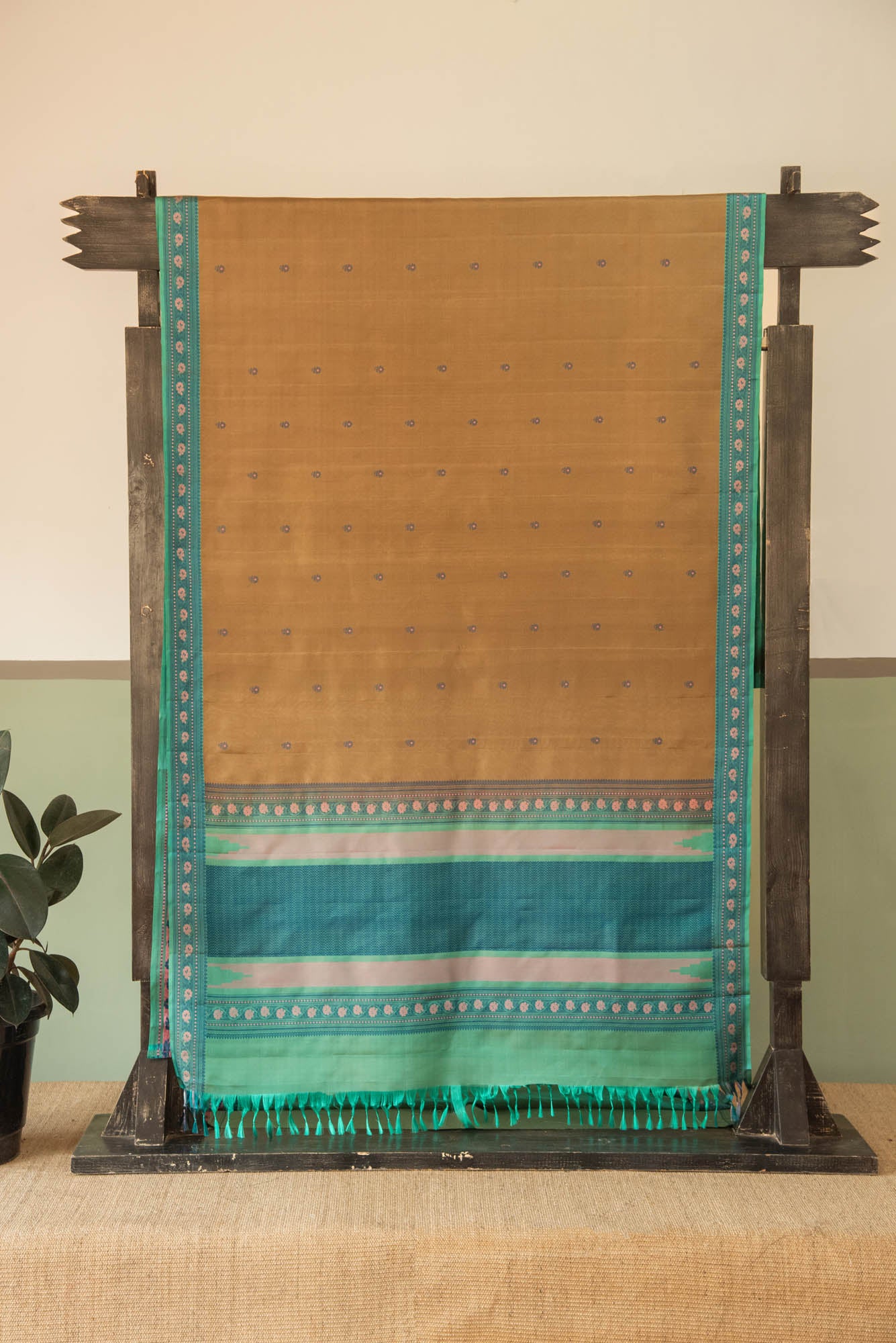 
                  
                    KANCHI SILK SAREE-BG5414
                  
                