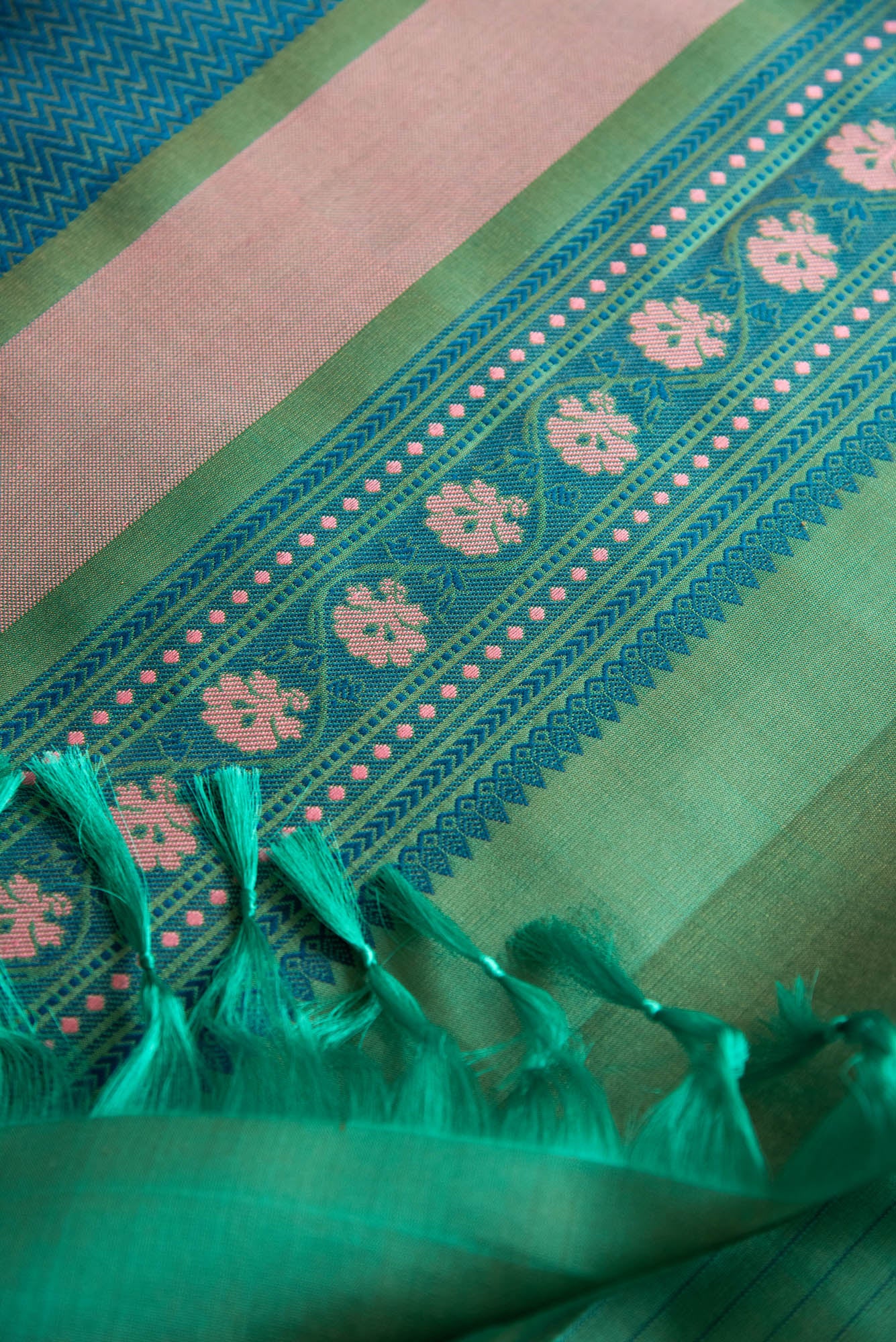
                  
                    KANCHI SILK SAREE-BG5414
                  
                