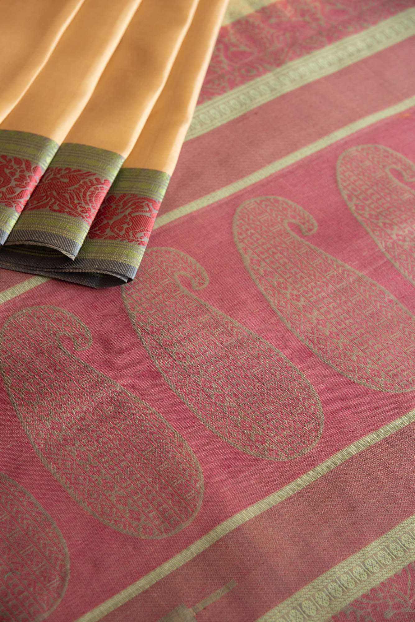 
                  
                    KANCHI SILK SAREE-BG5438
                  
                