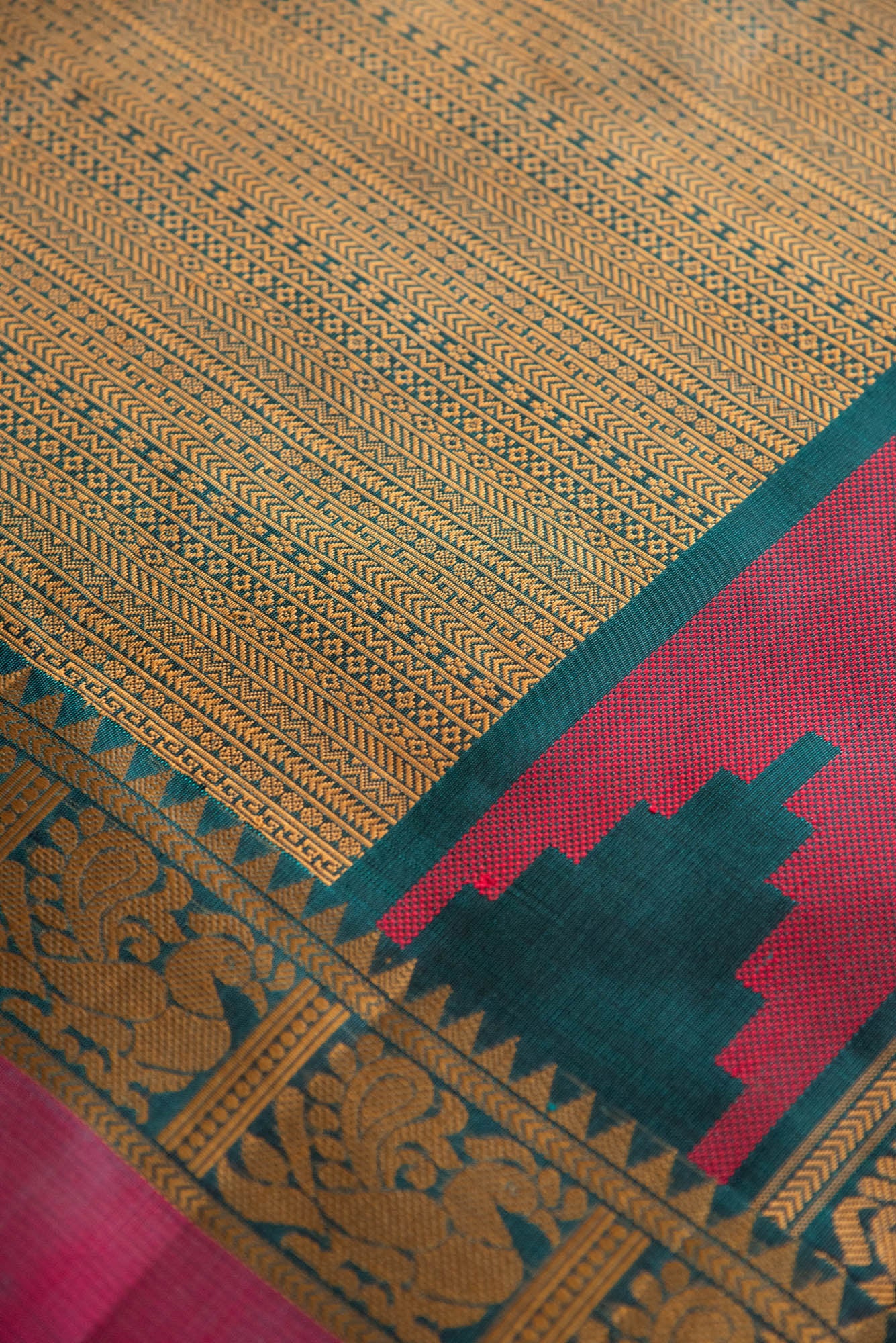 
                  
                    KANCHI SILK SAREE-BG5436
                  
                