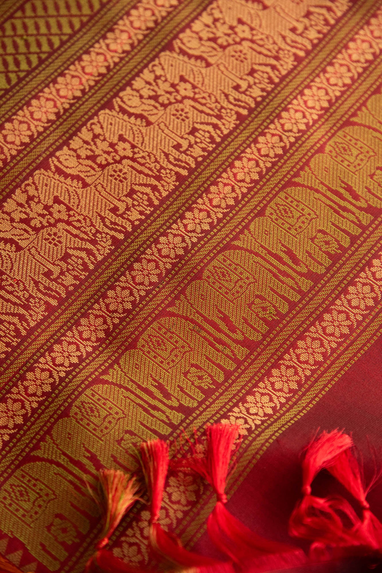 
                  
                    KANCHI SILK SAREE-BG5445
                  
                