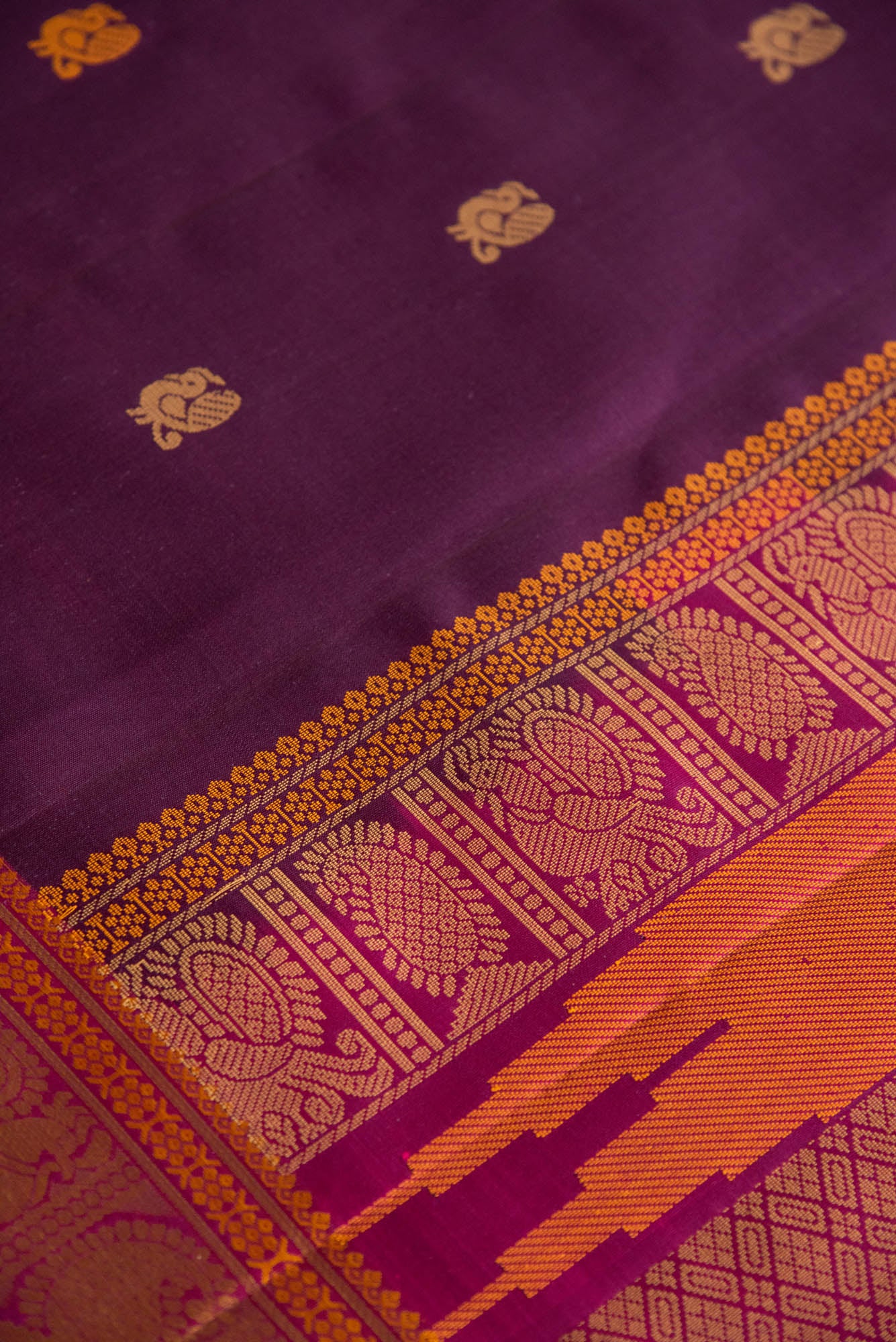 
                  
                    KANCHI SILK SAREE-BG4549
                  
                
