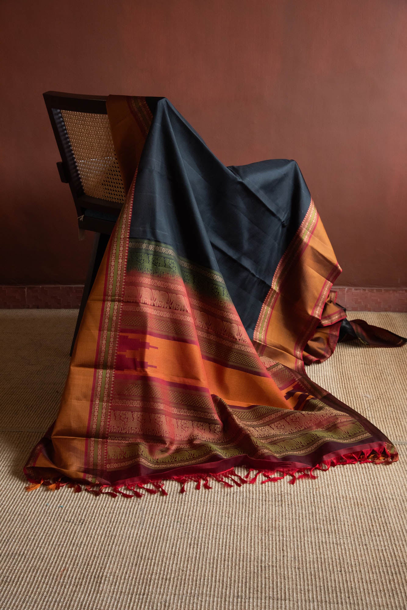 
                  
                    KANCHI SILK SAREE-BG5445
                  
                
