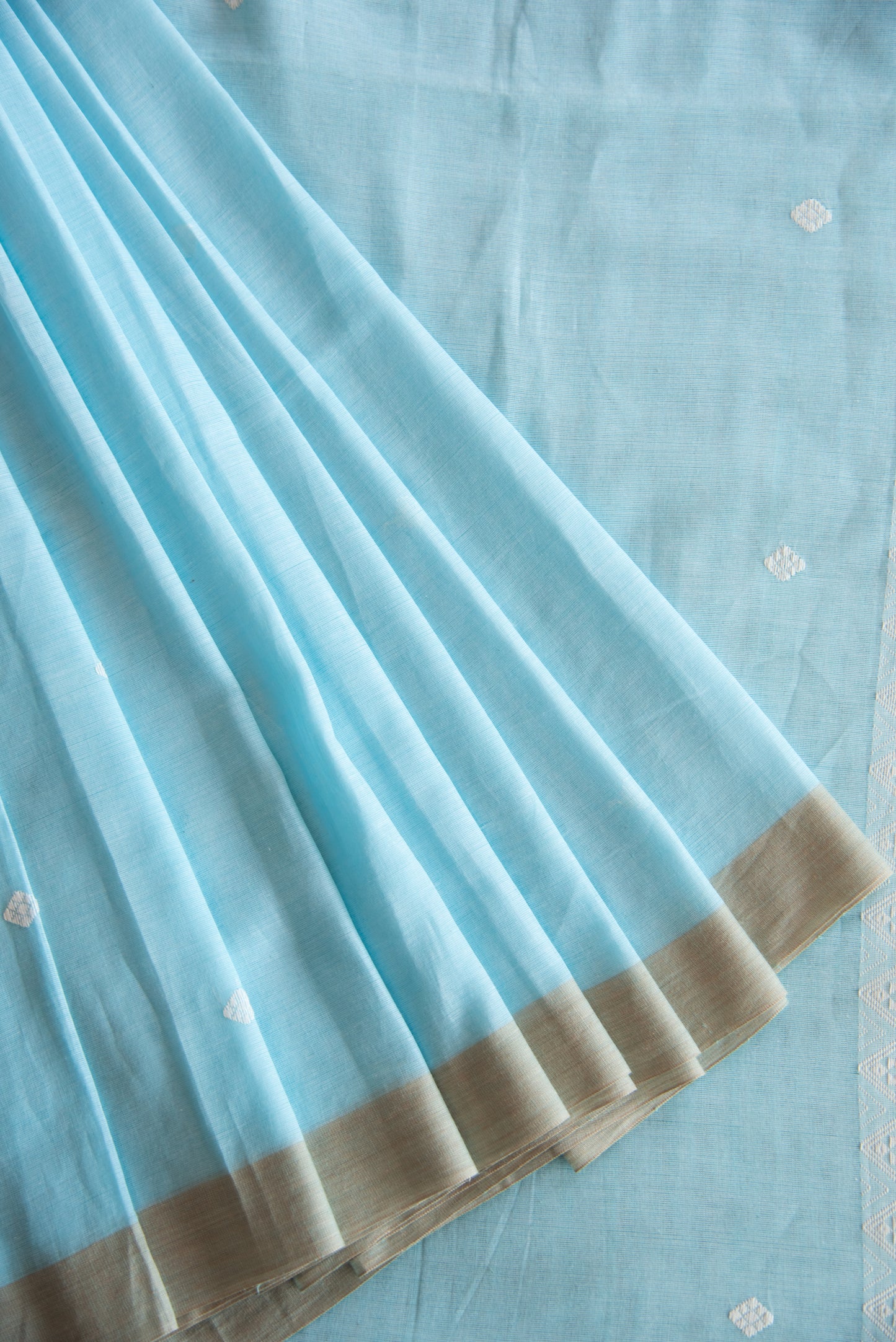 
                  
                    Bengal Cotton Jamdhani Saree
                  
                