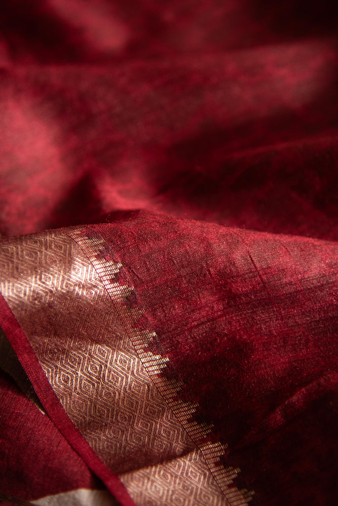 
                  
                    Moonga Silk Saree
                  
                