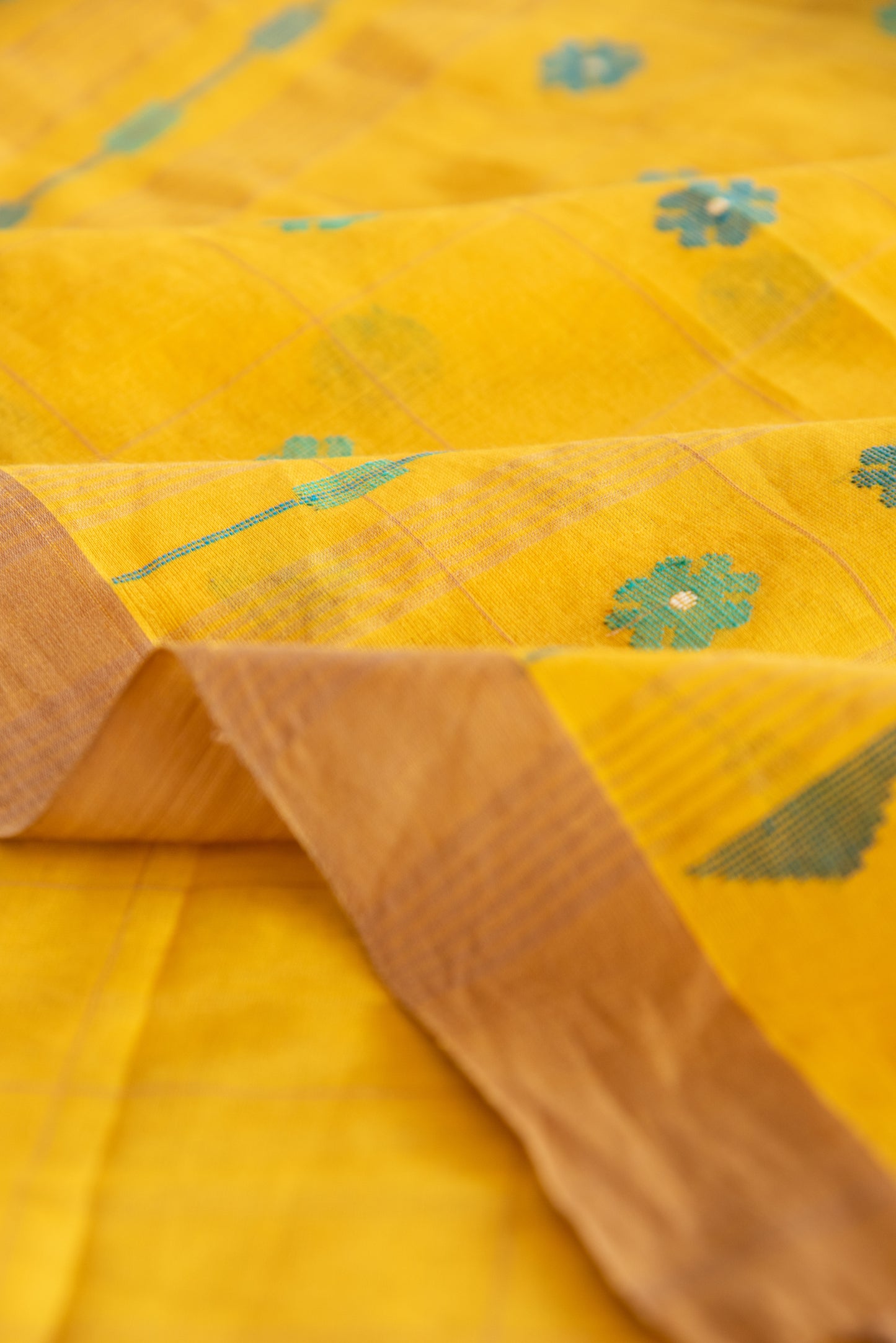 
                  
                    Bengal Cotton Jamdhani Saree
                  
                