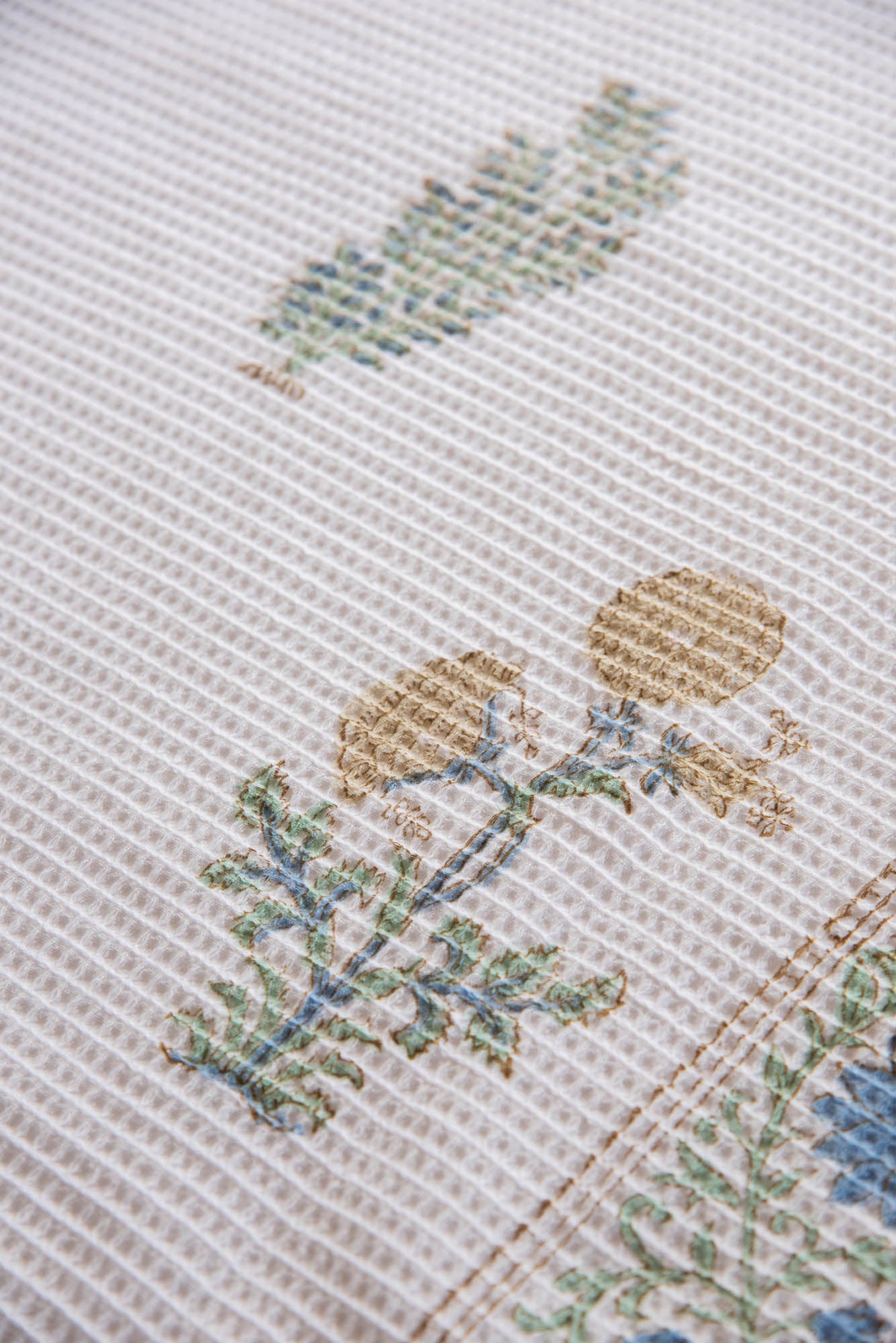 
                  
                    COTTON TOWEL 30X60 IN
                  
                