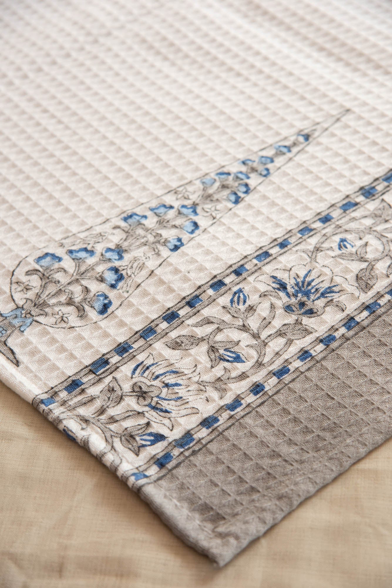 
                  
                    COTTON BATH TOWEL
                  
                