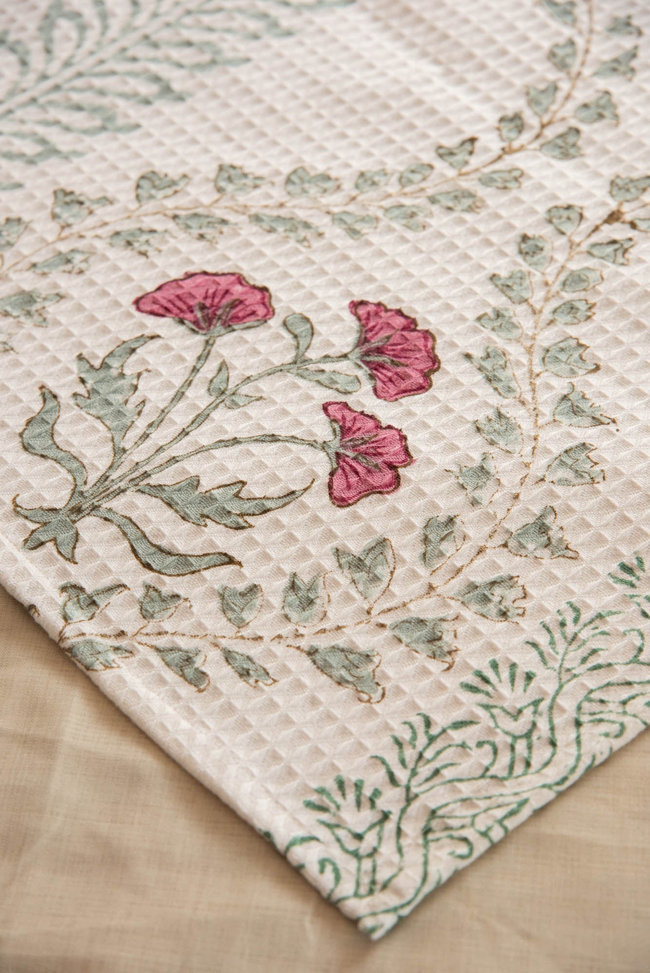 
                  
                    COTTON BATH TOWEL
                  
                