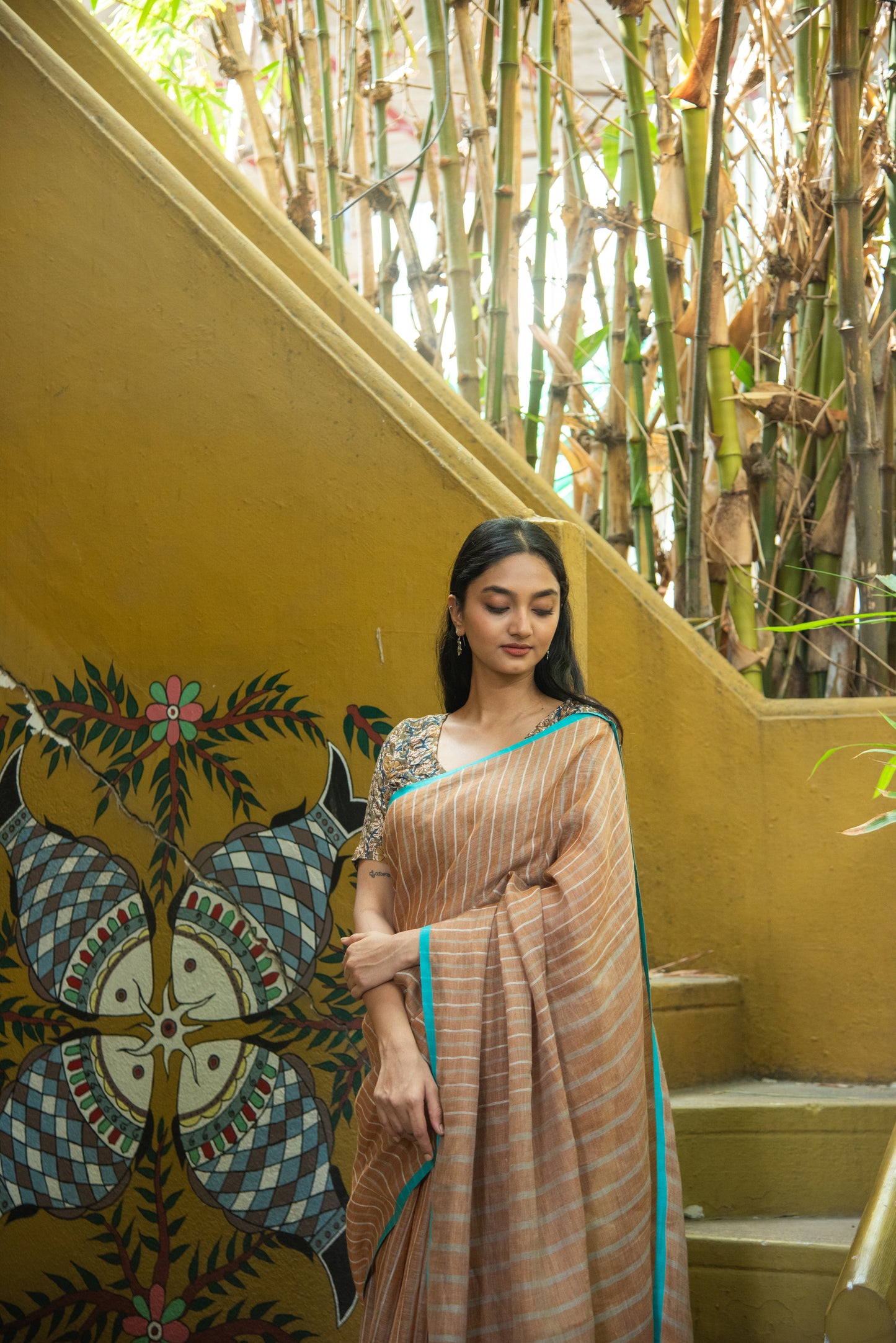 
                  
                    Linen Saree
                  
                