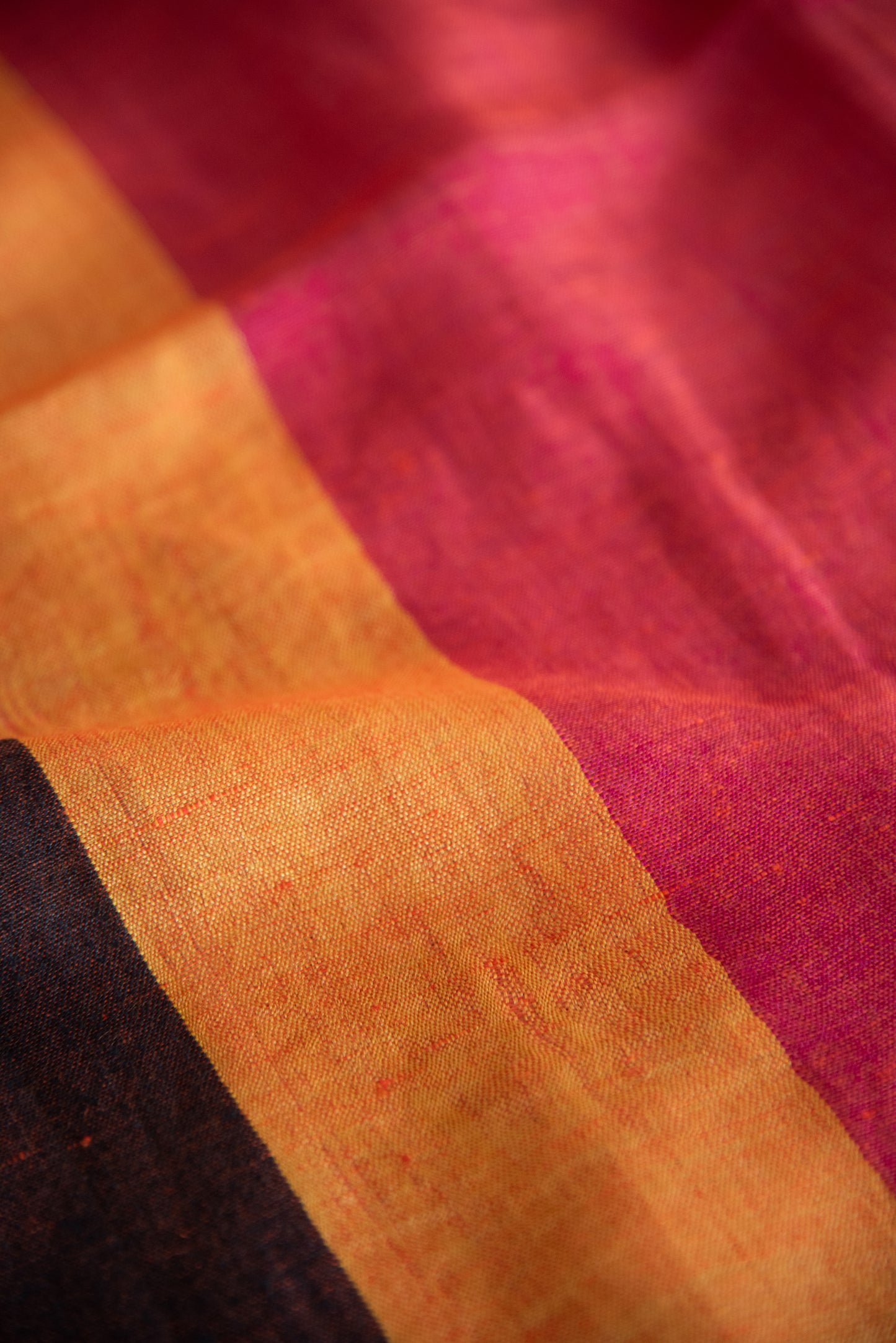 
                  
                    Linen Saree
                  
                