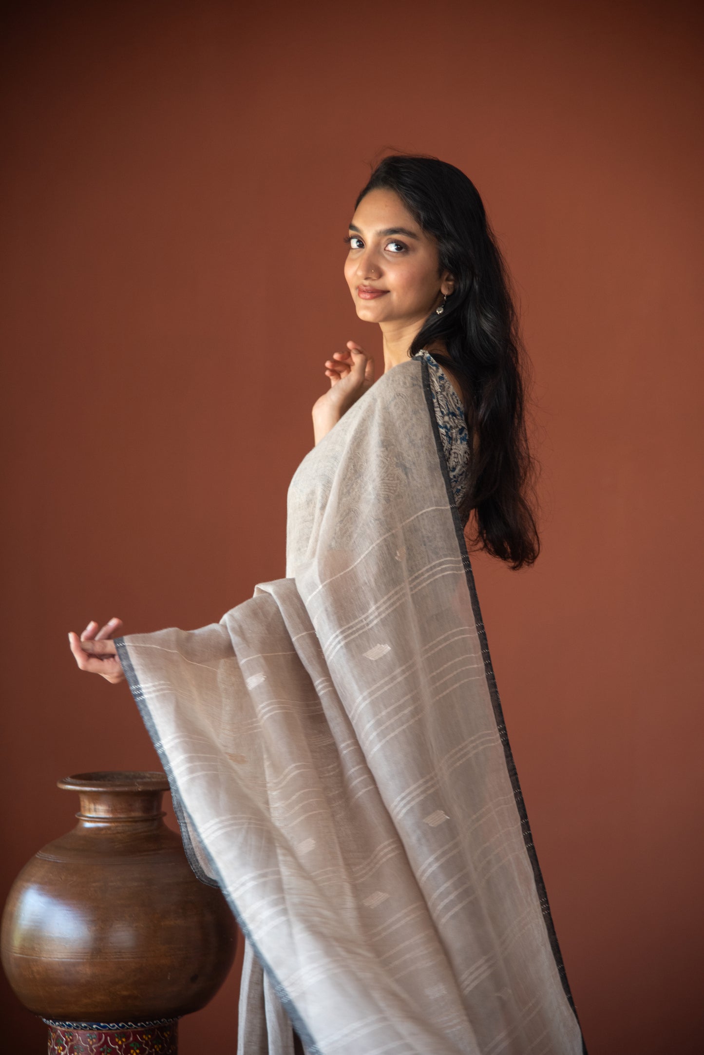 
                  
                    Linen Saree
                  
                