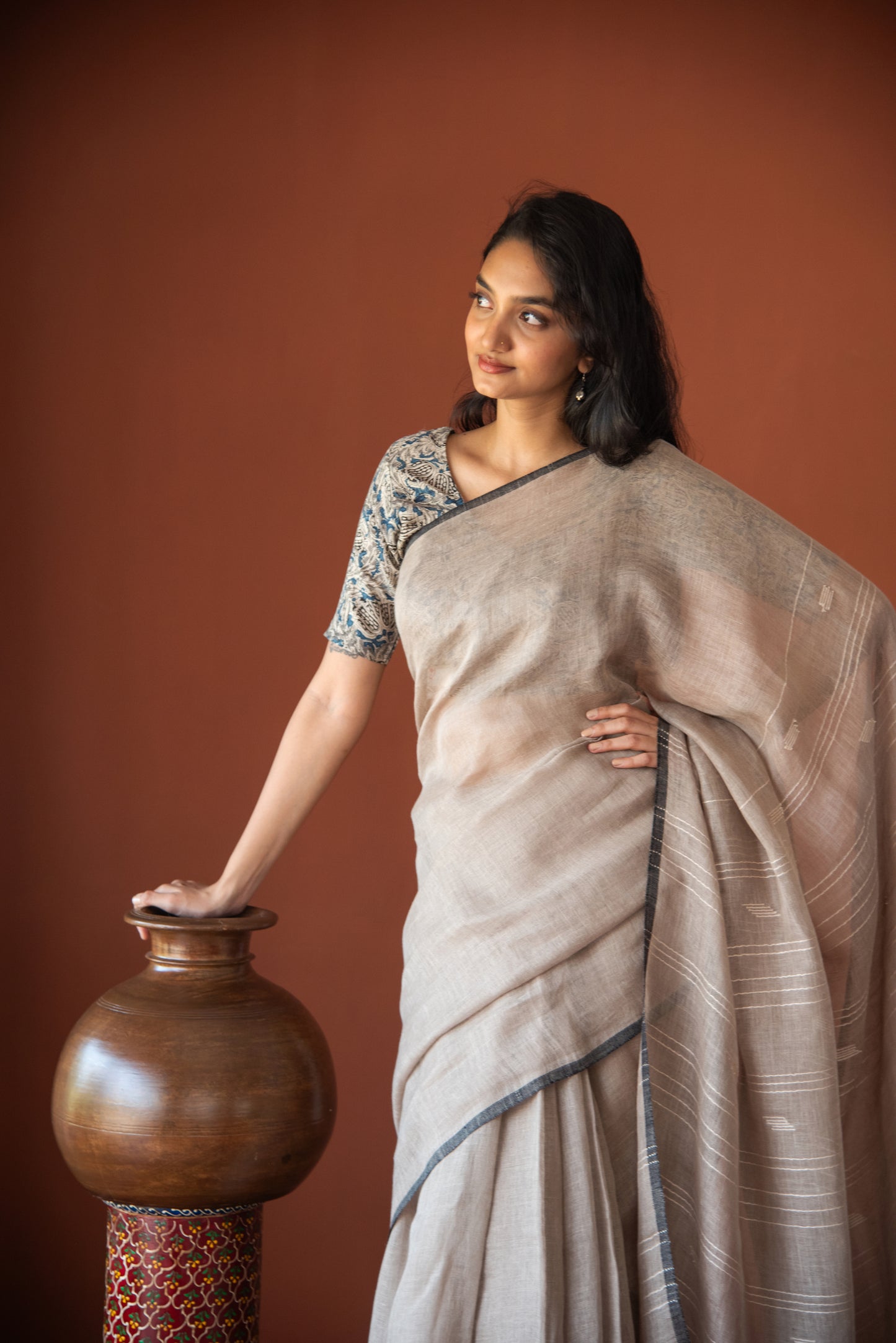 
                  
                    Linen Saree
                  
                