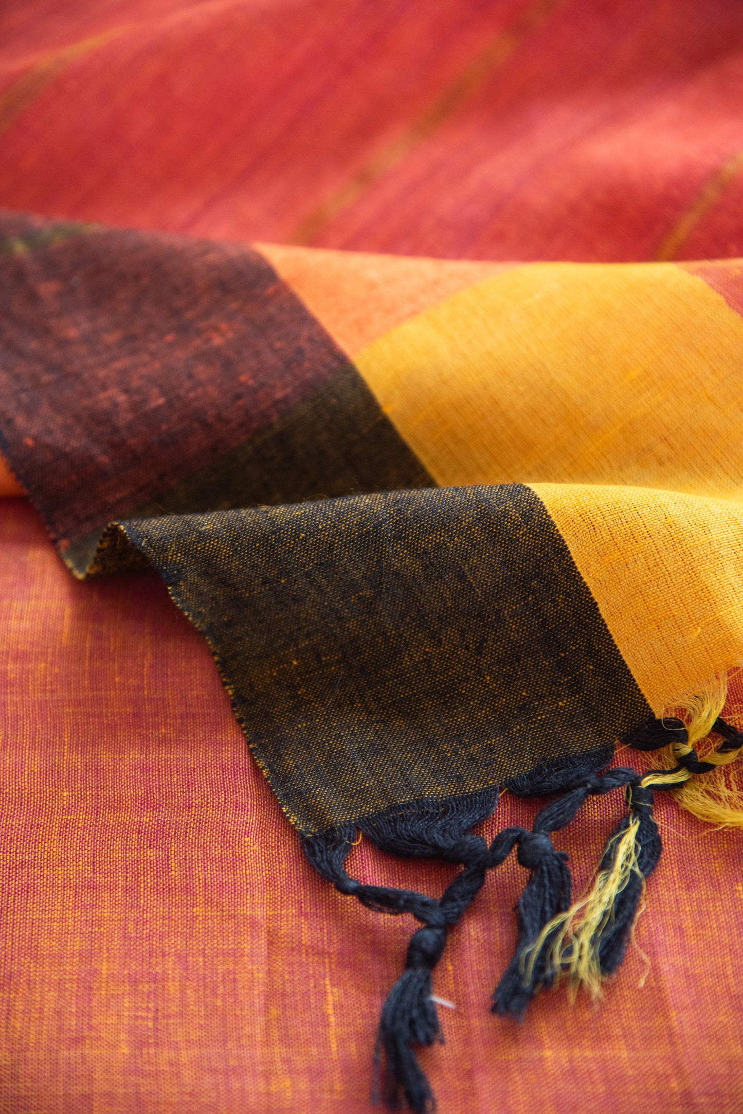 
                  
                    Linen Silk Saree
                  
                