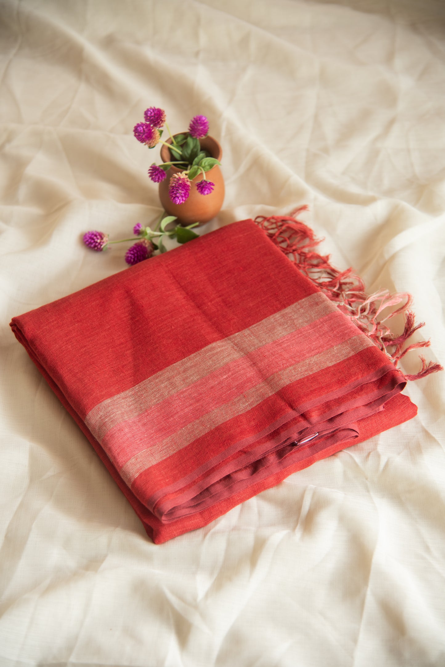 
                  
                    Linen Silk Saree
                  
                